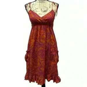 Flowers spaghetti strap midi dress size medium with ruffle hem and pockets. Sz m